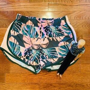 NIKE PALM FROND RUNNING WORKOUT SHIRTS PAINT SPLATTER SMALL SUMMER PINK GREEN